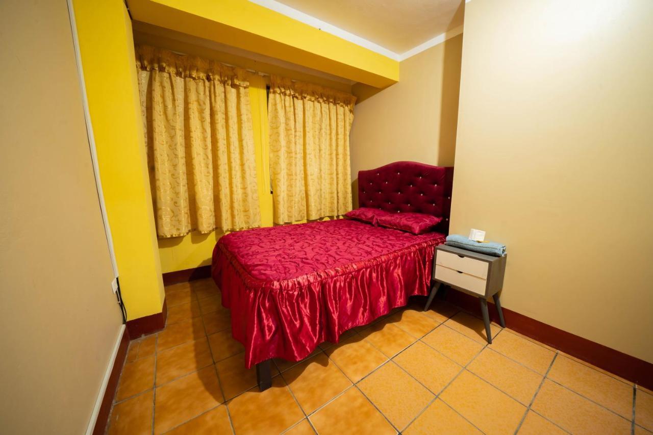 Hostal Tarapaca Otel Huánuco Dış mekan fotoğraf